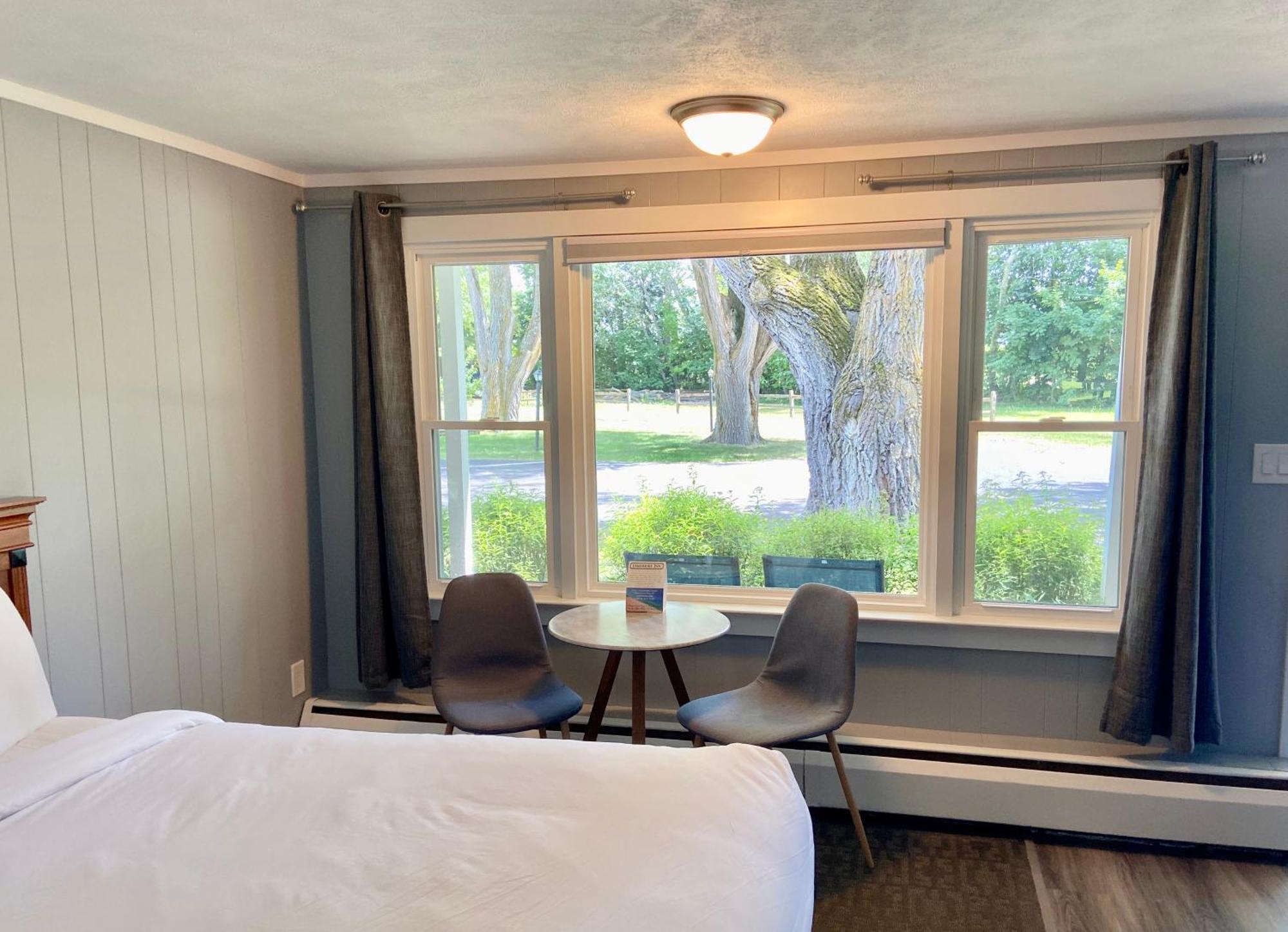 Hotel Lakeshore